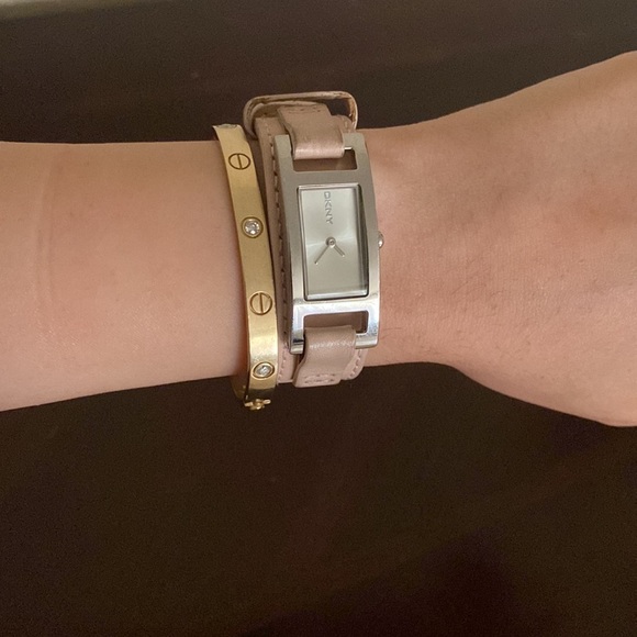 Vintage DKNY Blush Pink Watch - Picture 5 of 8